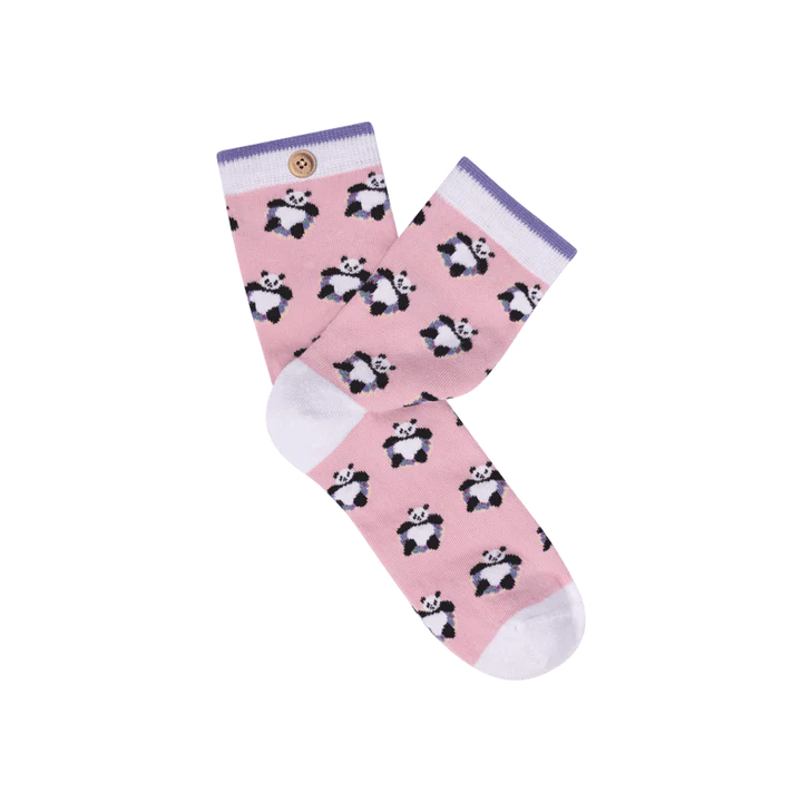 Chaussettes roses avec des pandas sur des bouée et une bande violette sur le haut